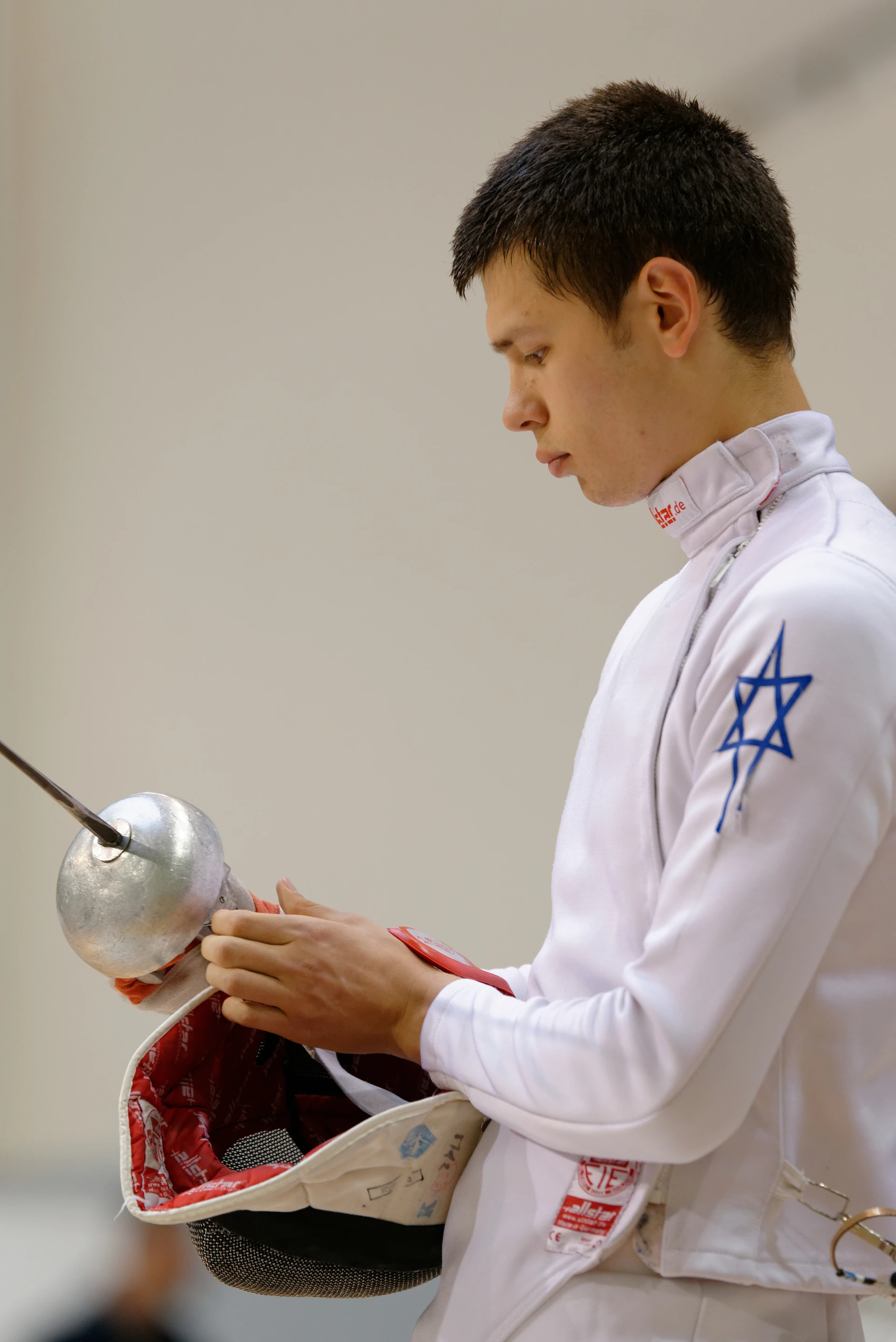 Alexander Bogdanov 2014 Trophee Monal t104758.jpg