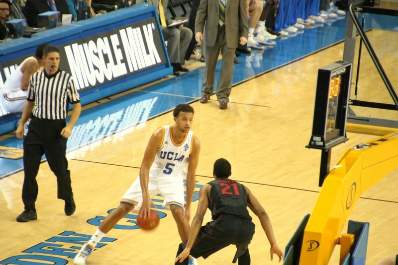 Kyle Anderson vs Anthony Brown.JPG