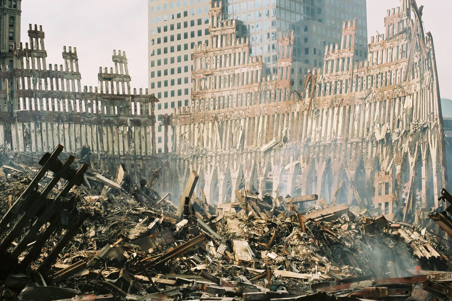 FEMA - 5691 - Photograph by Bri Rodriguez taken on 09-27-2001 in New York.jpg