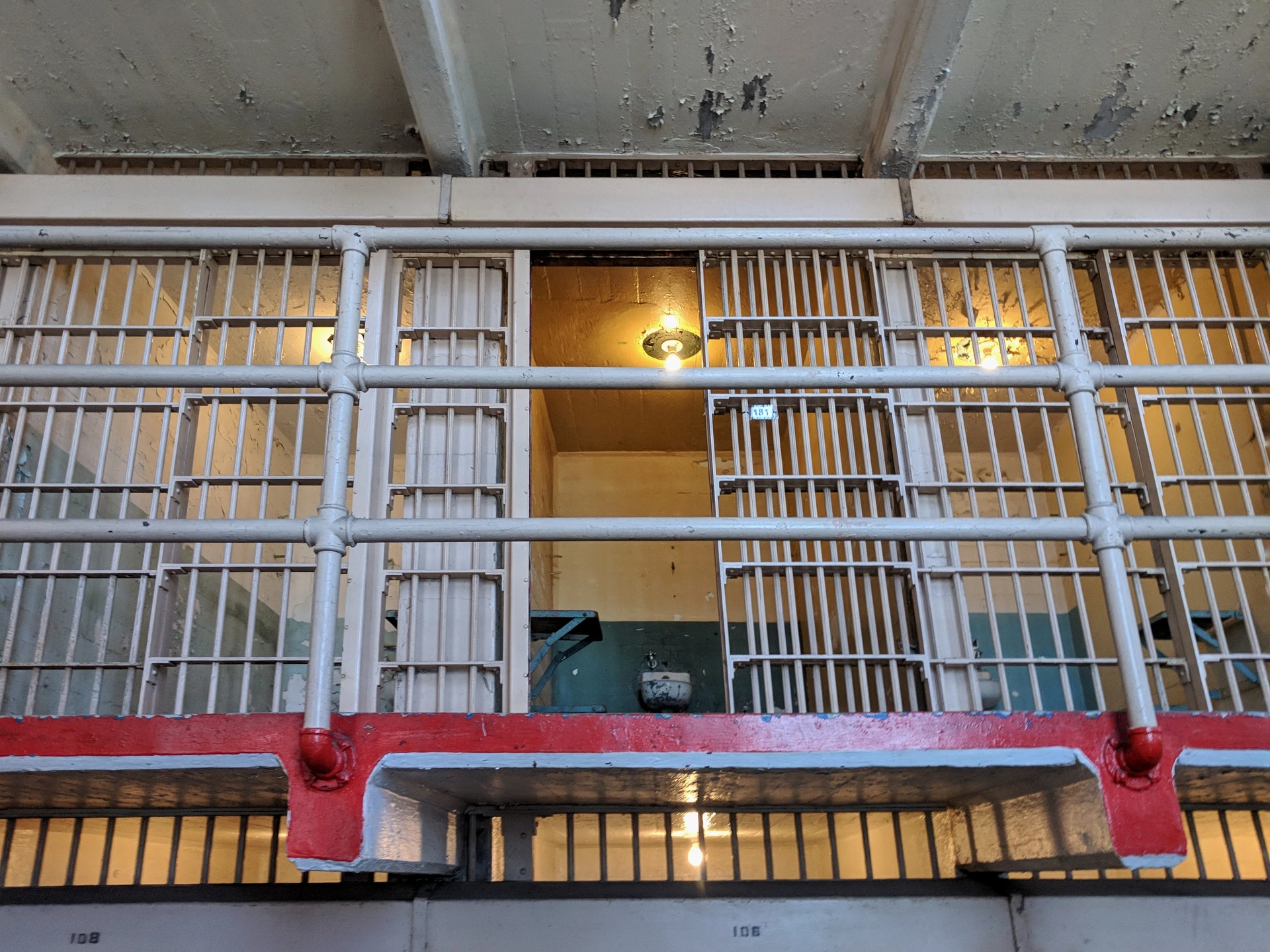 Alcatraz Federal Penitentiary - Cell 181 - Al Capone.jpg